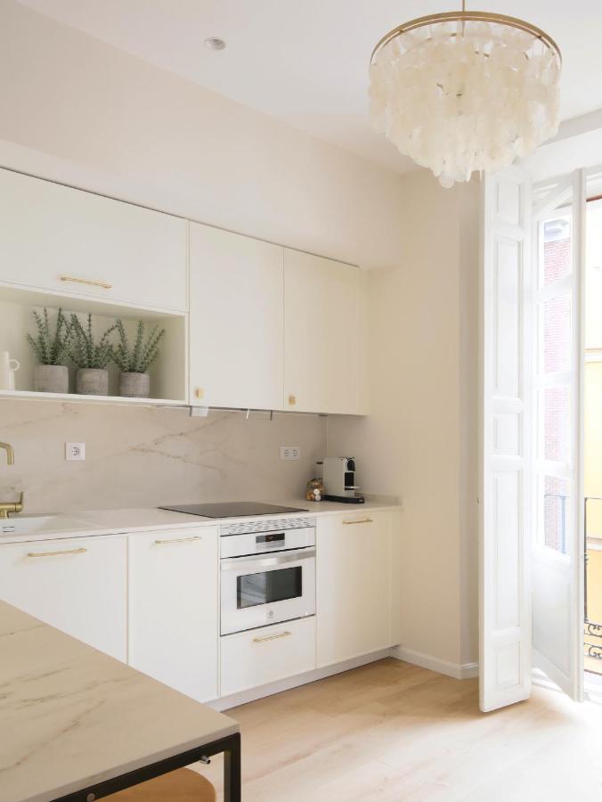 Staylish Studio Apartment In Malasana Madrid Eksteriør bilde