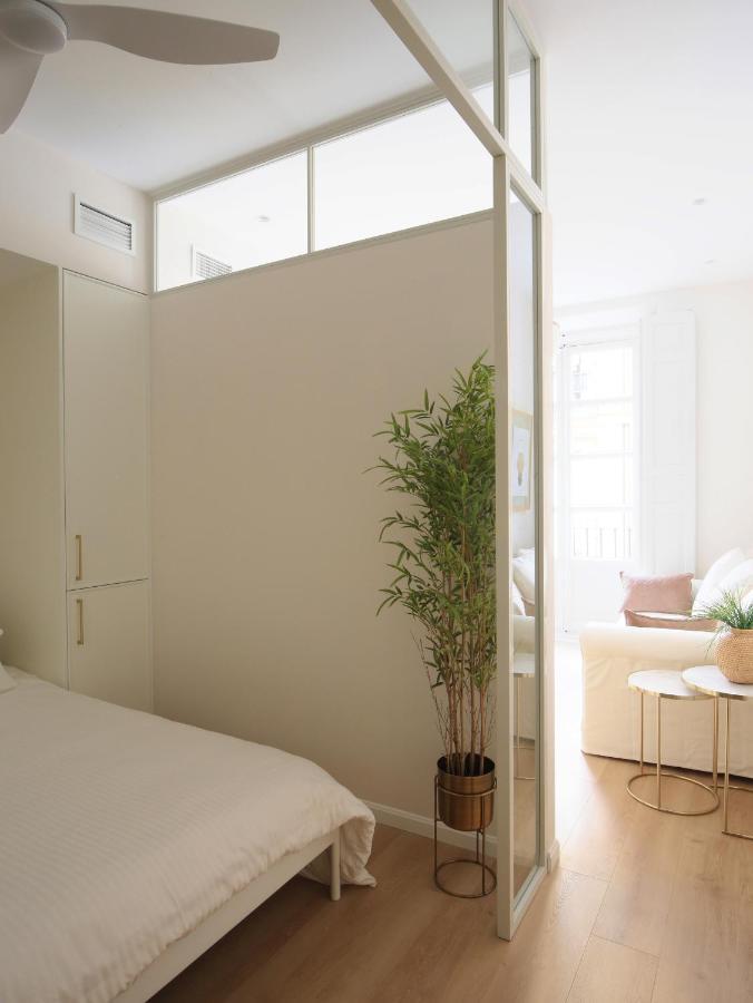 Staylish Studio Apartment In Malasana Madrid Eksteriør bilde
