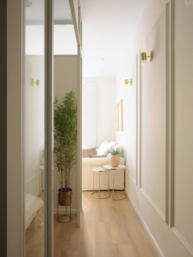 Staylish Studio Apartment In Malasana Madrid Eksteriør bilde