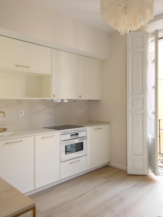 Staylish Studio Apartment In Malasana Madrid Eksteriør bilde